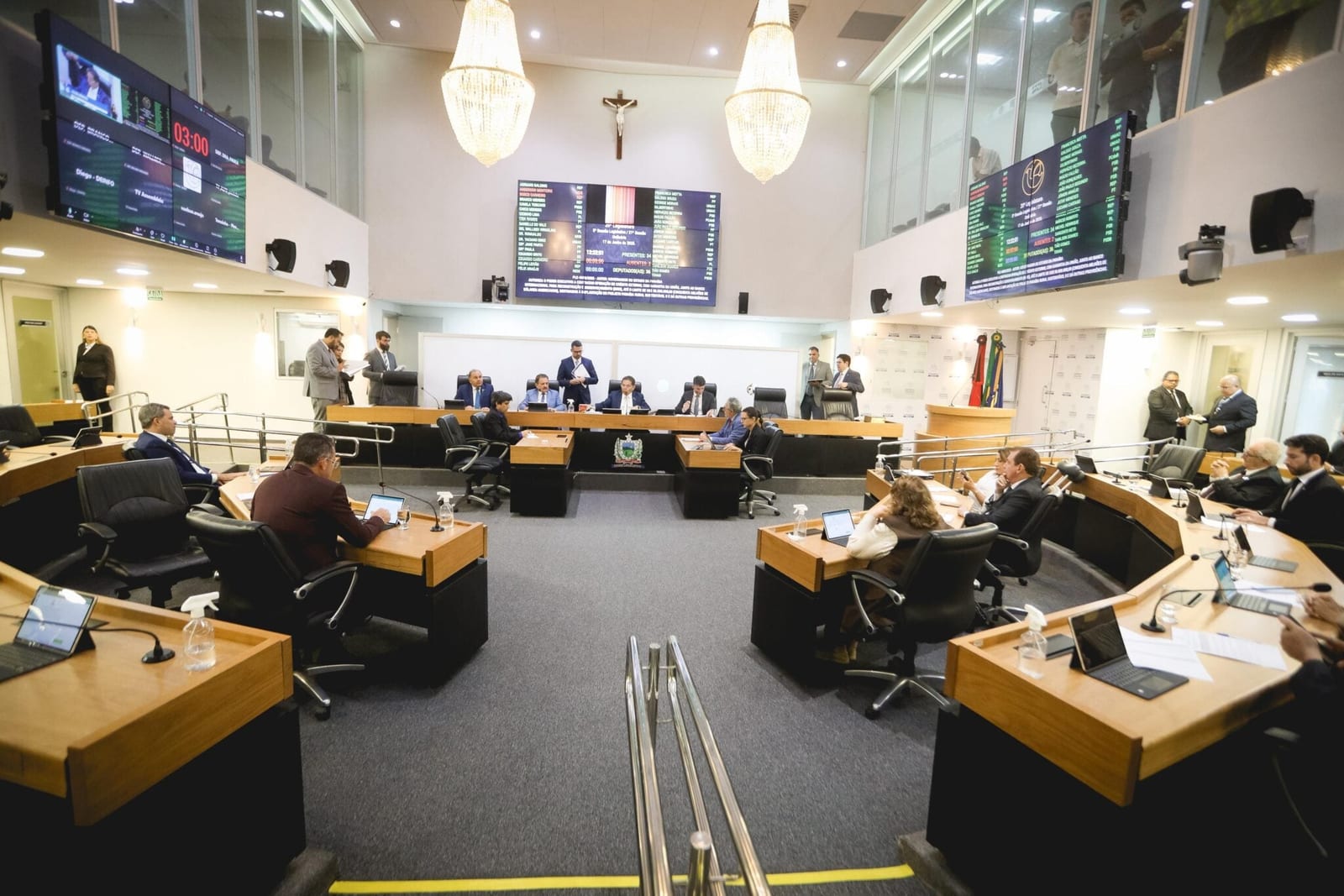 Após pausa para reforma e intensificação de campanha, Assembleia retoma trabalhos na próxima terça