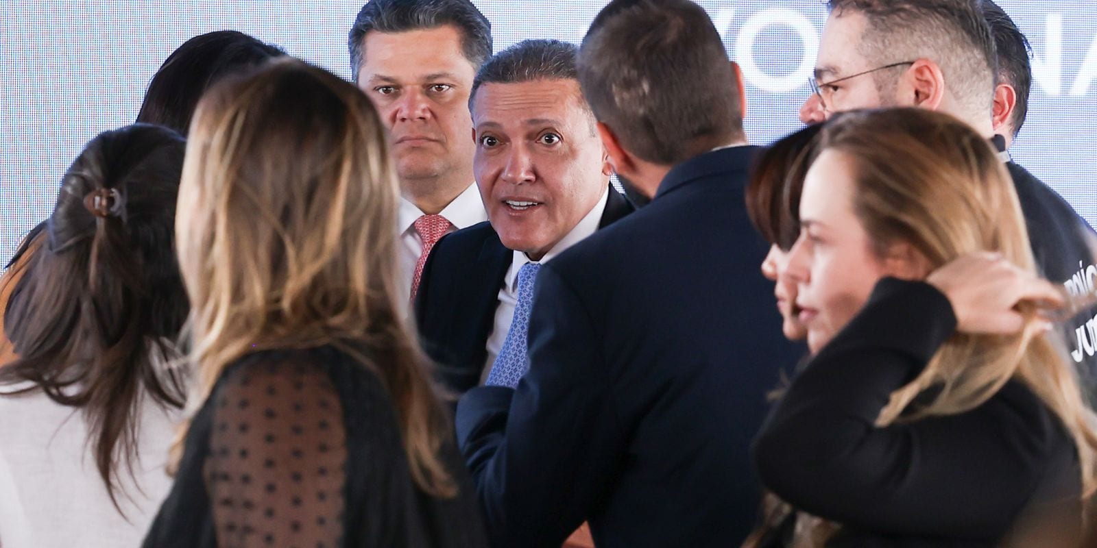 Presidente do TSE avalia que extensão de horário de votação gerou entraves operacionais