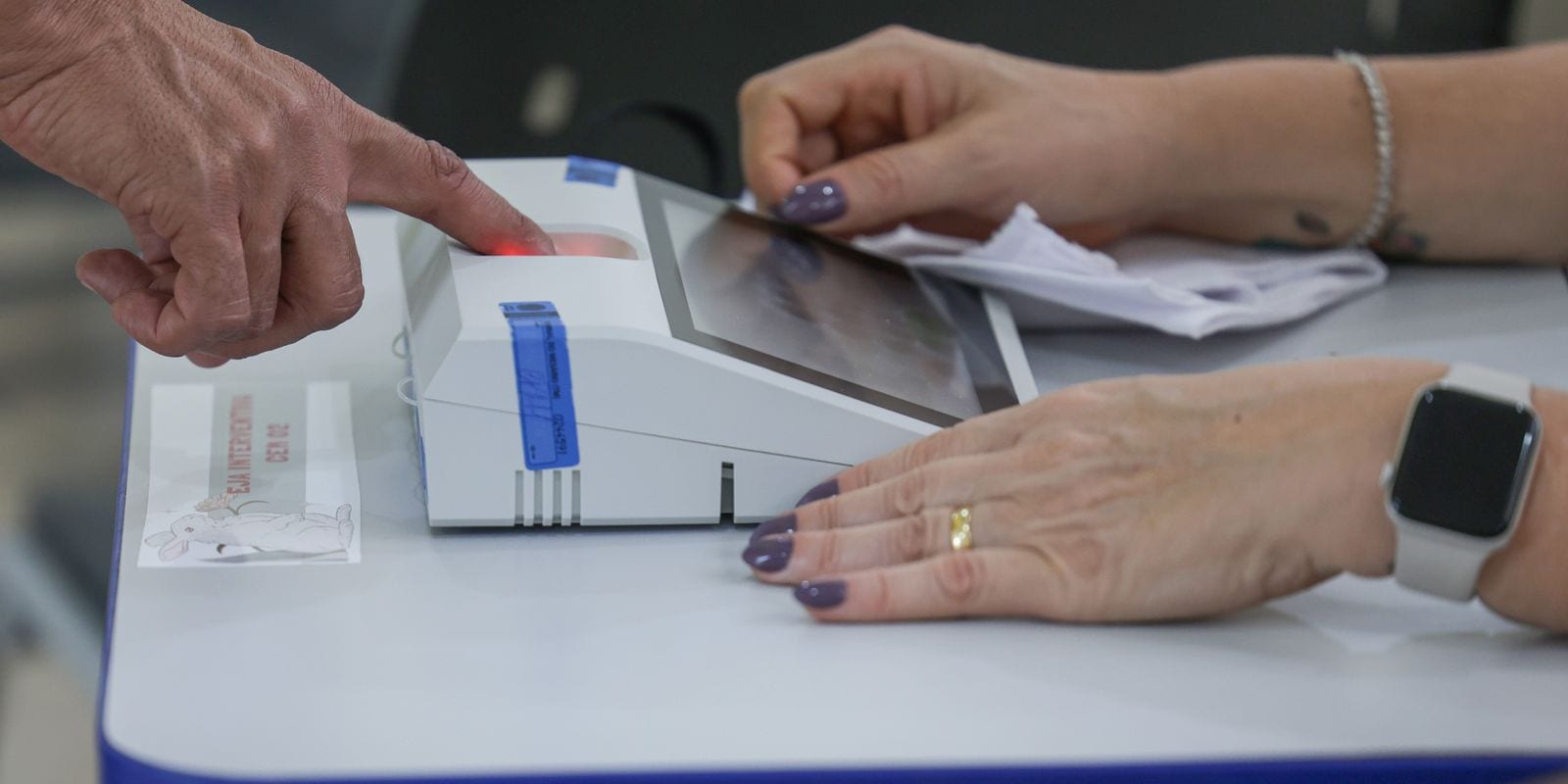 Urnas no DF fecham antes de aviso sobre prorrogação chegar