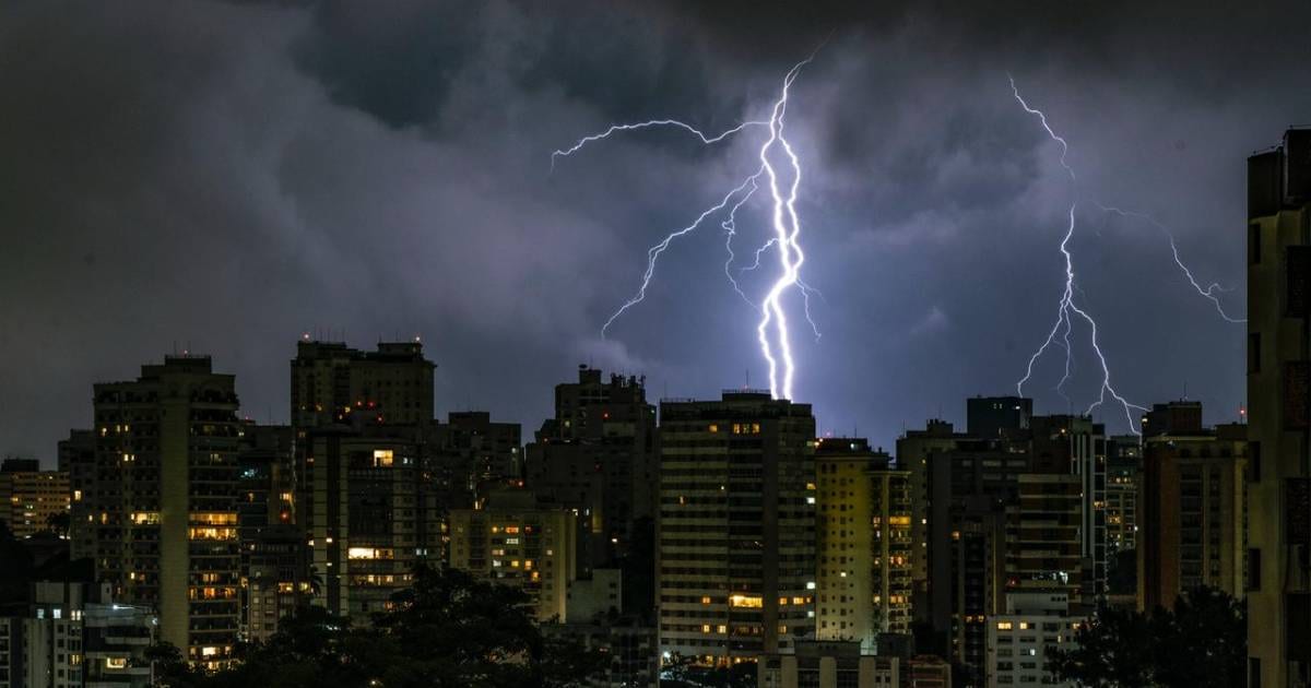 Prefeitura cancela rodízio após temporal na cidade