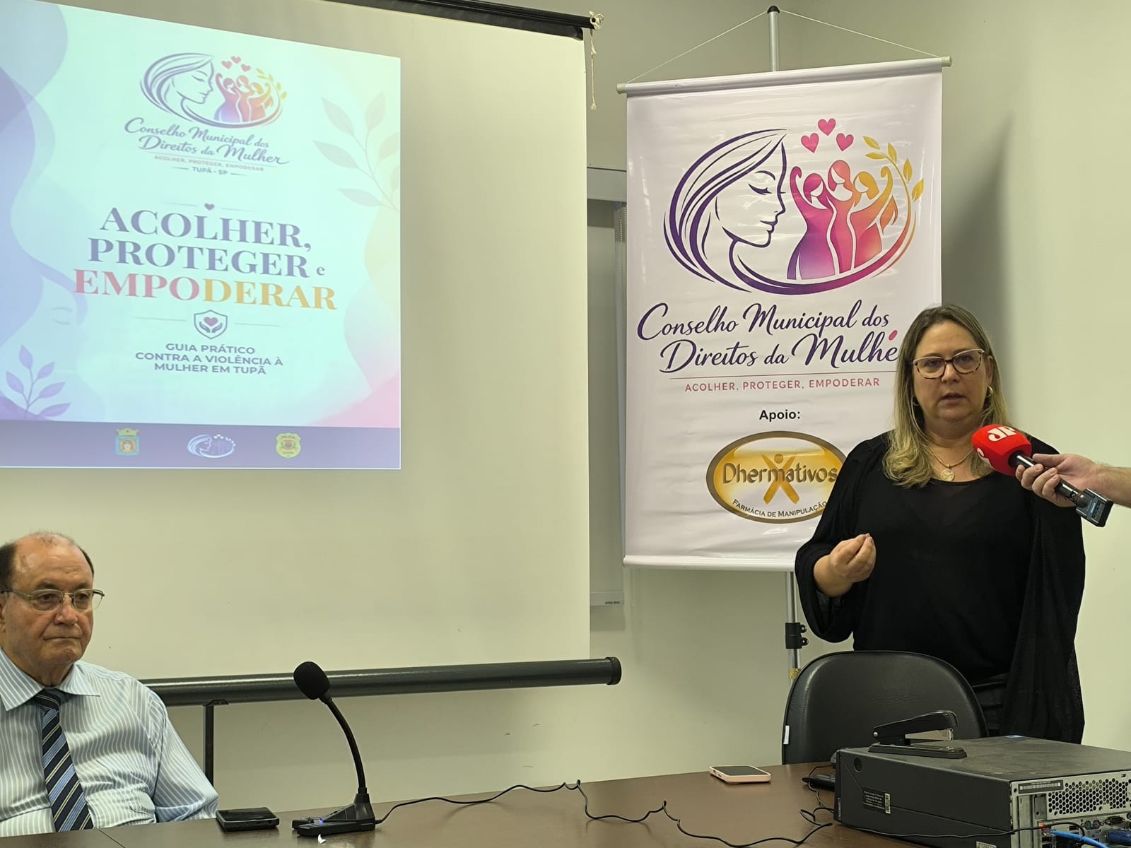Conselho de Tupã lança cartilha digital contra violência à mulher