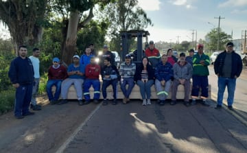 Moradores bloqueiam ERS‑401 após quatro dias sem luz em São Jerônimo