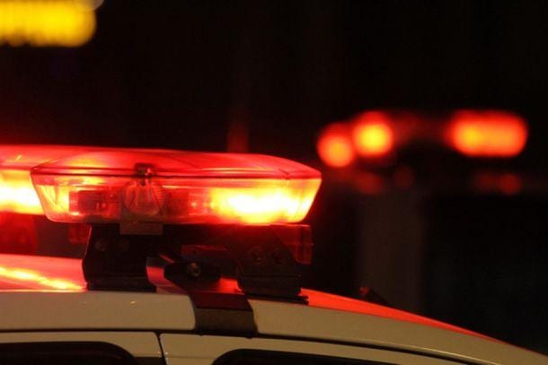 Mulher sofre fratura após colisão entre motocicleta e carro na rodovia Augusto Montenegro
