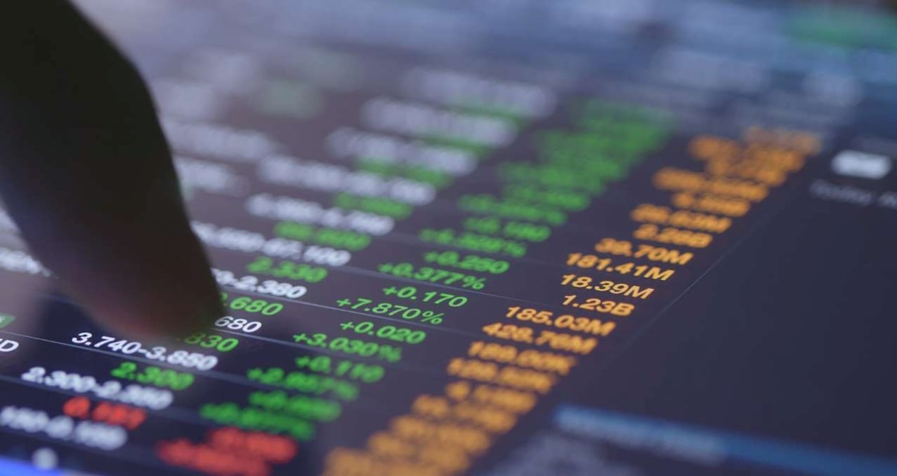 Ibovespa futuro começa setembro em queda com petróleo de volta a US$ 90 e PIB no radar; dólar avança