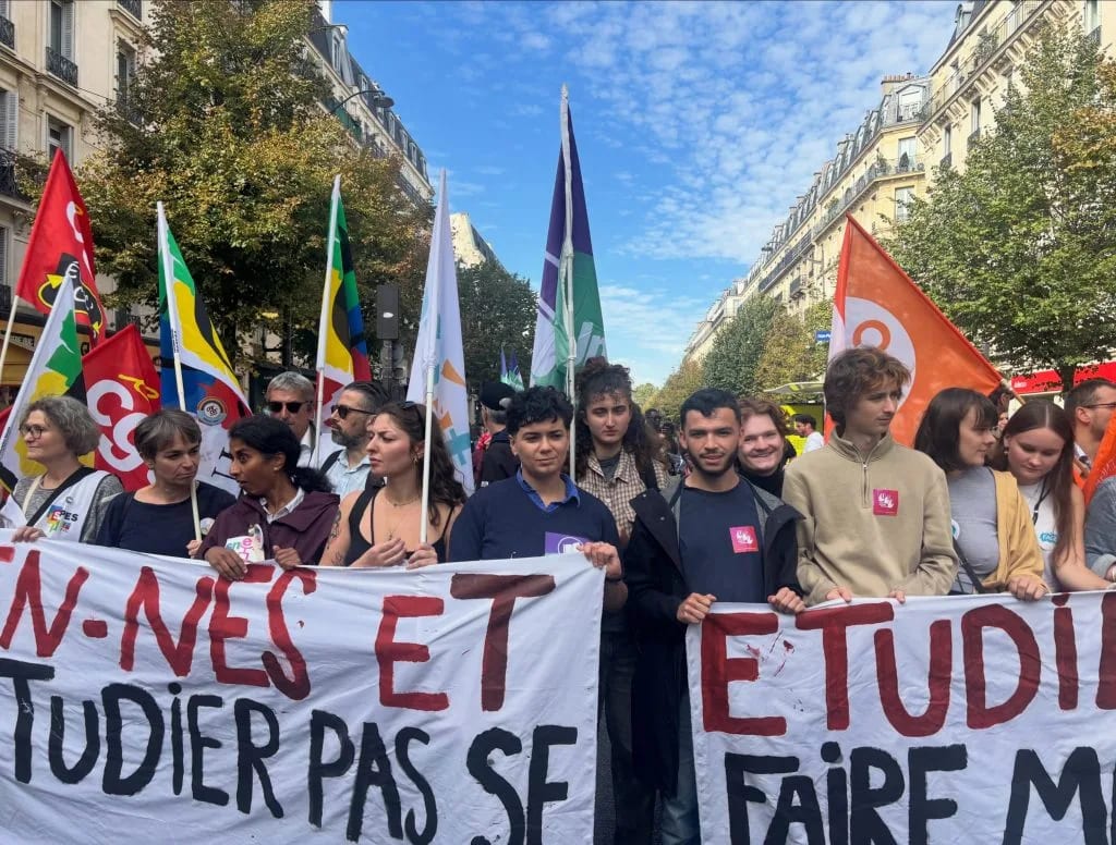 A seis meses das eleições, França vive onda de protestos contra alto custo de vida