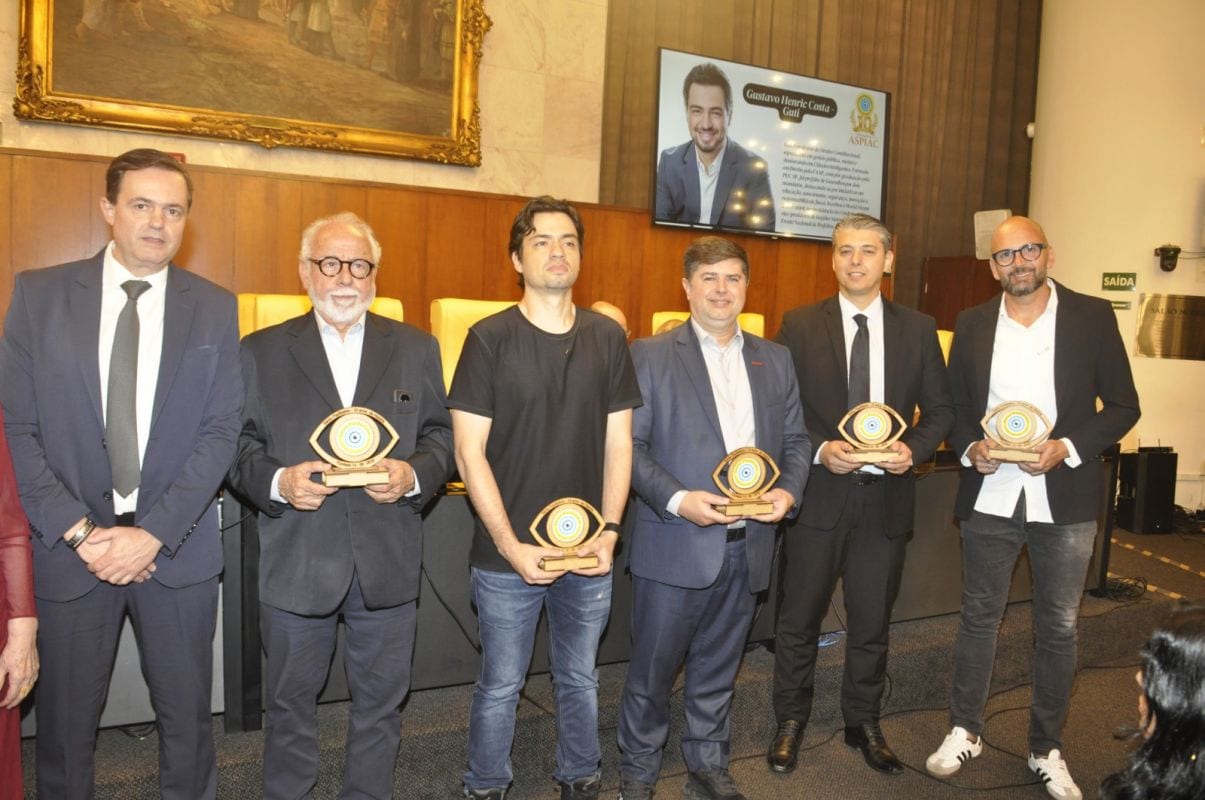 Clovis Volpi é homenageado pela primeira Clínica Pública de Cannabis do país