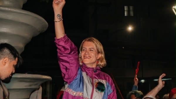 Natasha Ferreira faz história e se torna primeira deputada travesti eleita no RS