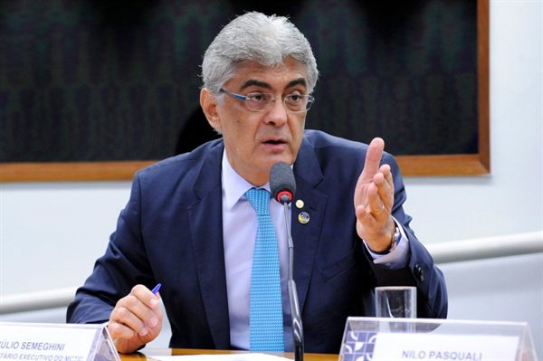 Júlio Semeghini continua no comando da Telebras por mais dois anos