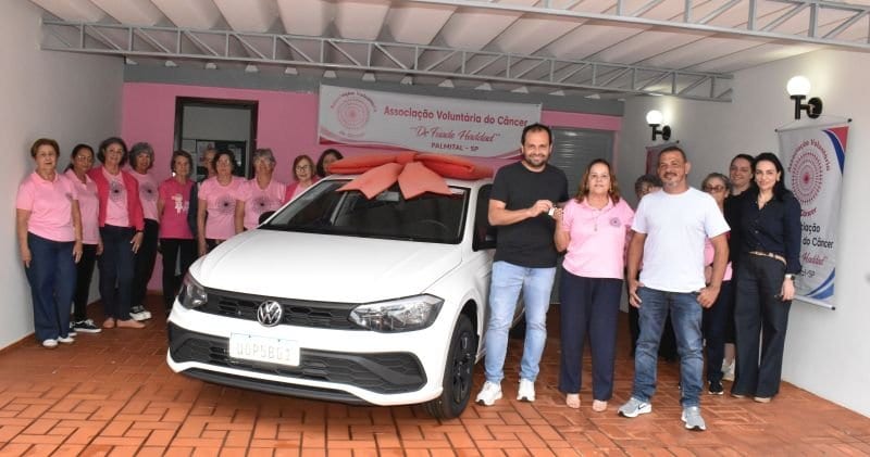 Prefeitura de Palmital entrega veículo para a Associação Fuade Haddad, que atende pacientes com câncer
