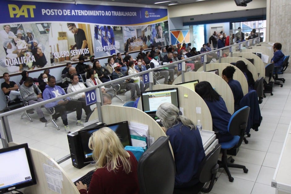 PAT oferece 486 vagas de emprego após feriado