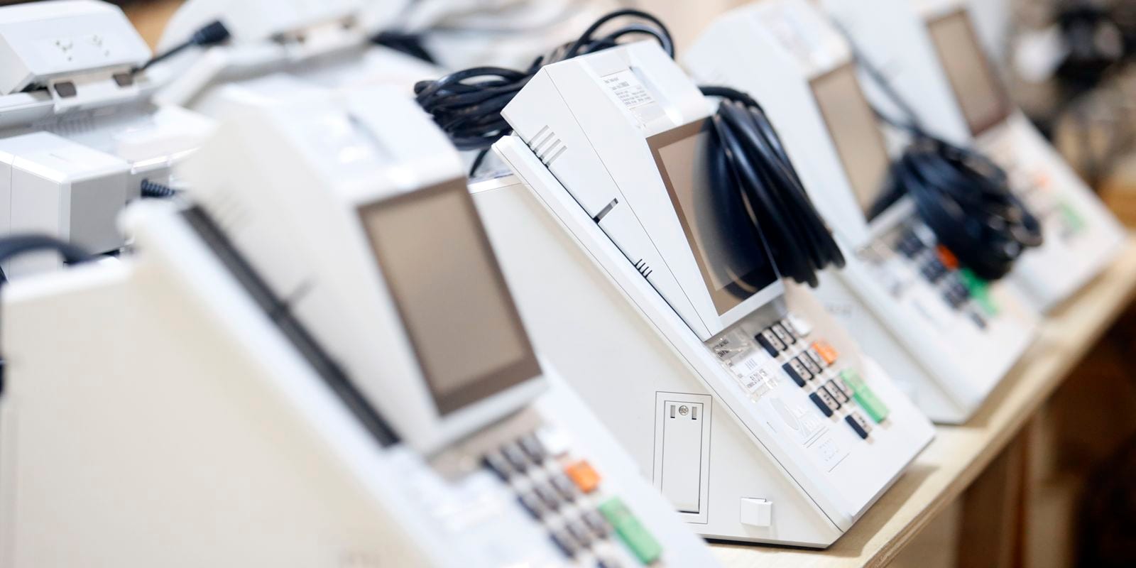Estado de São Paulo inicia preparação de urnas eletrônicas para o segundo turno