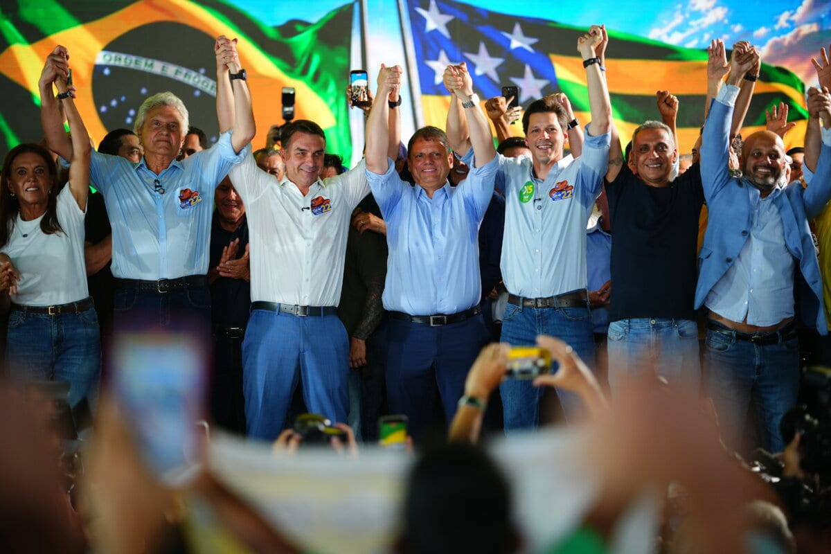 União de forças e esperança: Ronaldo Caiado e o governador reeleito Daniel Vilela declaram apoio a Flávio Bolsonaro rumo