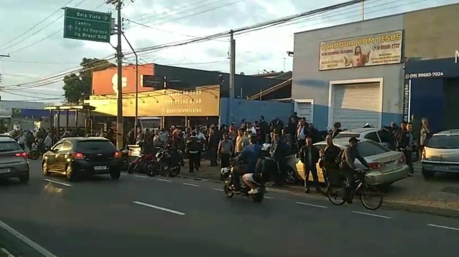 Motoristas de Paulínia paralisam ônibus na madrugada; serviço retomado às 8h