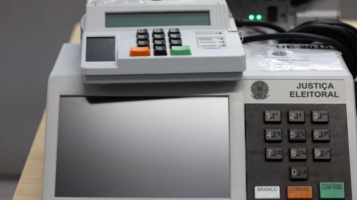 Datafolha: brancos e nulos 5%, indecisos 2% — 7% a três dias da eleição