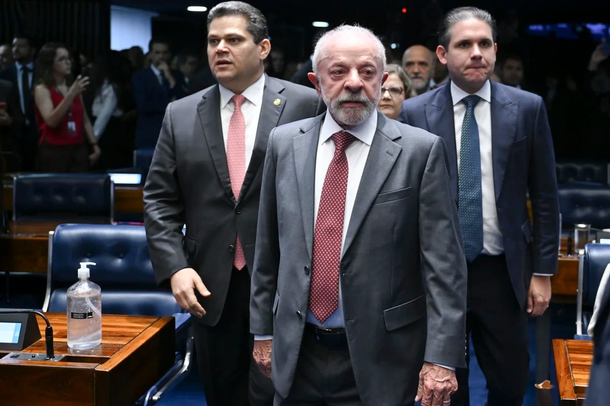 Sem surpresa, centrão prepara entrada no governo Lula