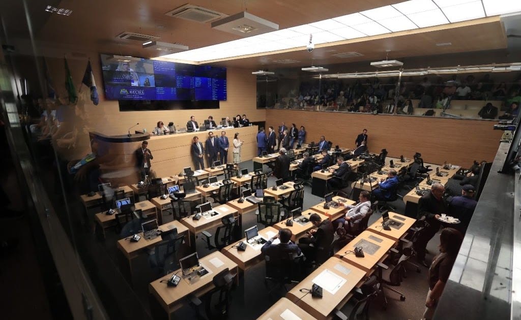 Cinco vereadores do Recife deixam a Câmara para assumir mandatos na Alepe e no Congresso