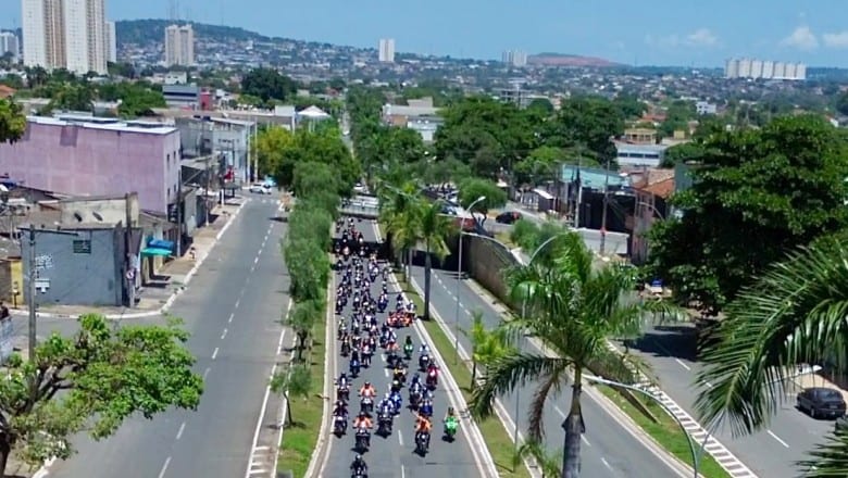 Mabel participa de passeio motociclístico em comemoração aos 93 anos de Goiânia