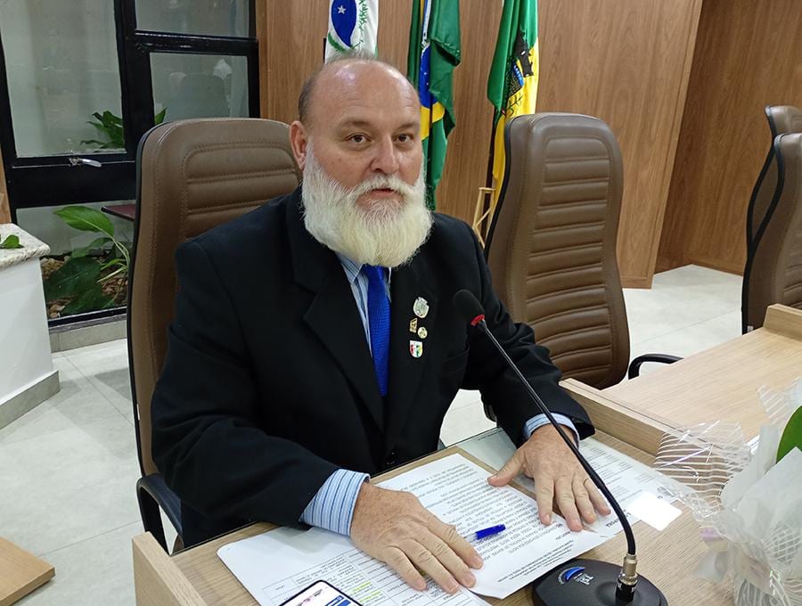 Vereador Augusto Semprebom, destaca o Dia do Servidor Público Municipal e parabeniza a categoria