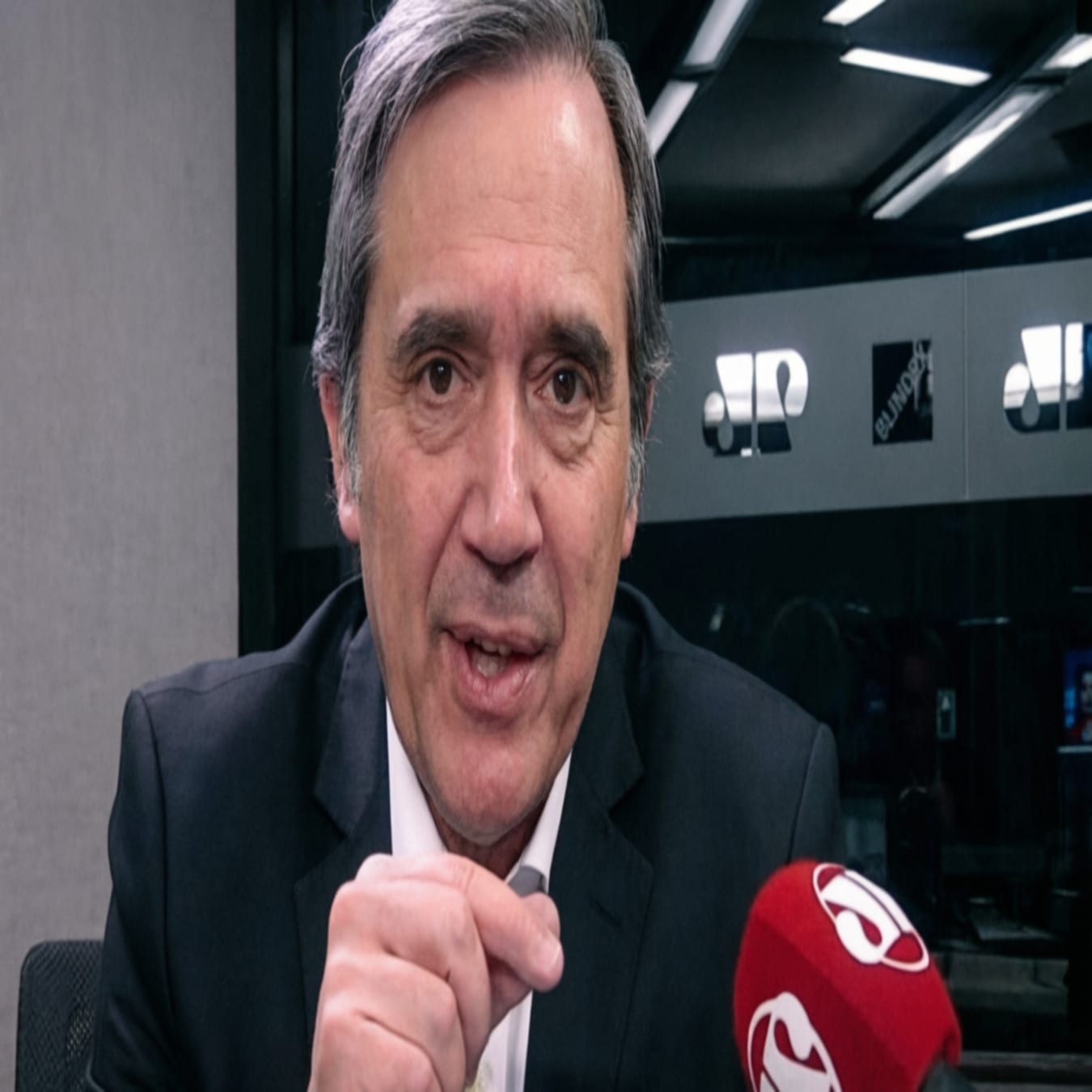 Marco Antonio Villa tem prisão decretada por dívida de R$ 570 mil em pensão alimentícia