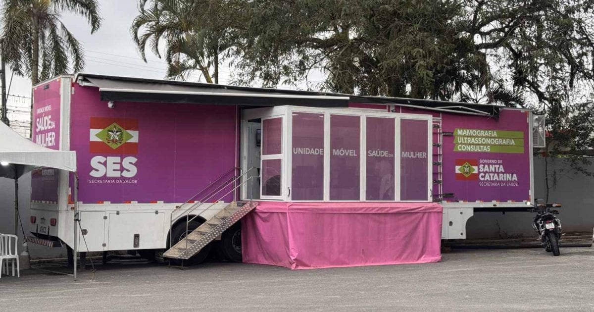 Outubro Rosa: Governo de SC oferta 25 mil exames em um ano das Carretas da Saúde da Mulher pelo estado