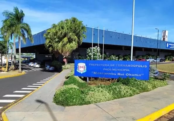 Prefeitura de Fernandópolis regulamenta processo de remoção por títulos para diretores e coordenadores pedagógicos