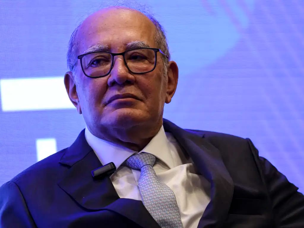 Gilmar Mendes pede que todos ministros tenham acesso aos dados do celular de Vorcaro