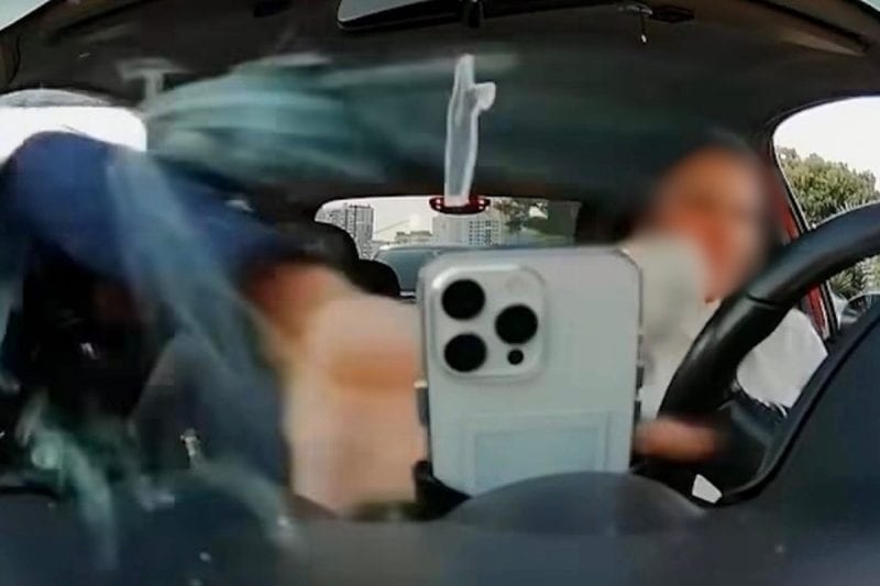 Vídeo flagra momento em que influenciadora tem celular roubado dentro de seu
