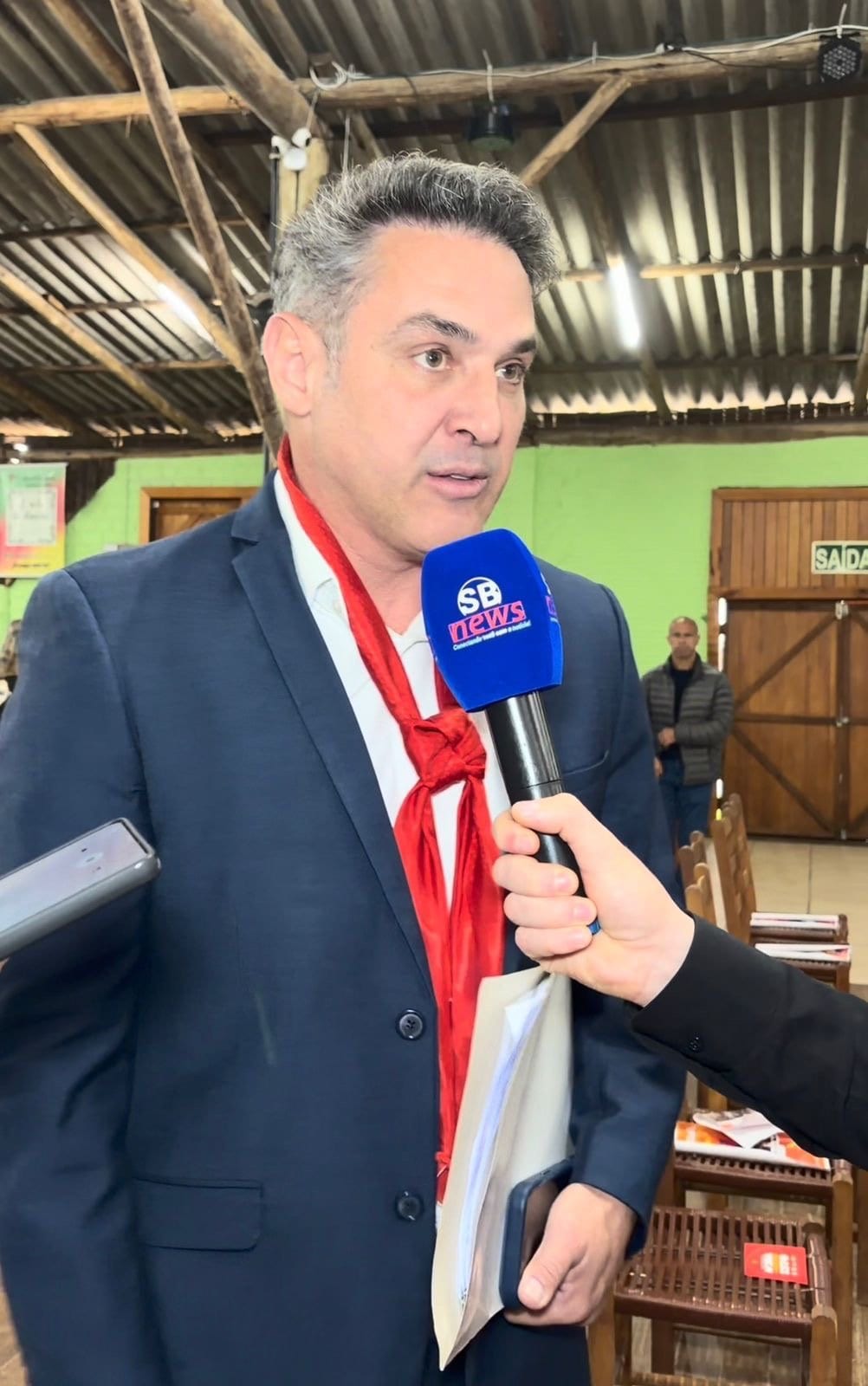 Zucco lidera corrida pelo governo do RS com 44,3%, diz pesquisa