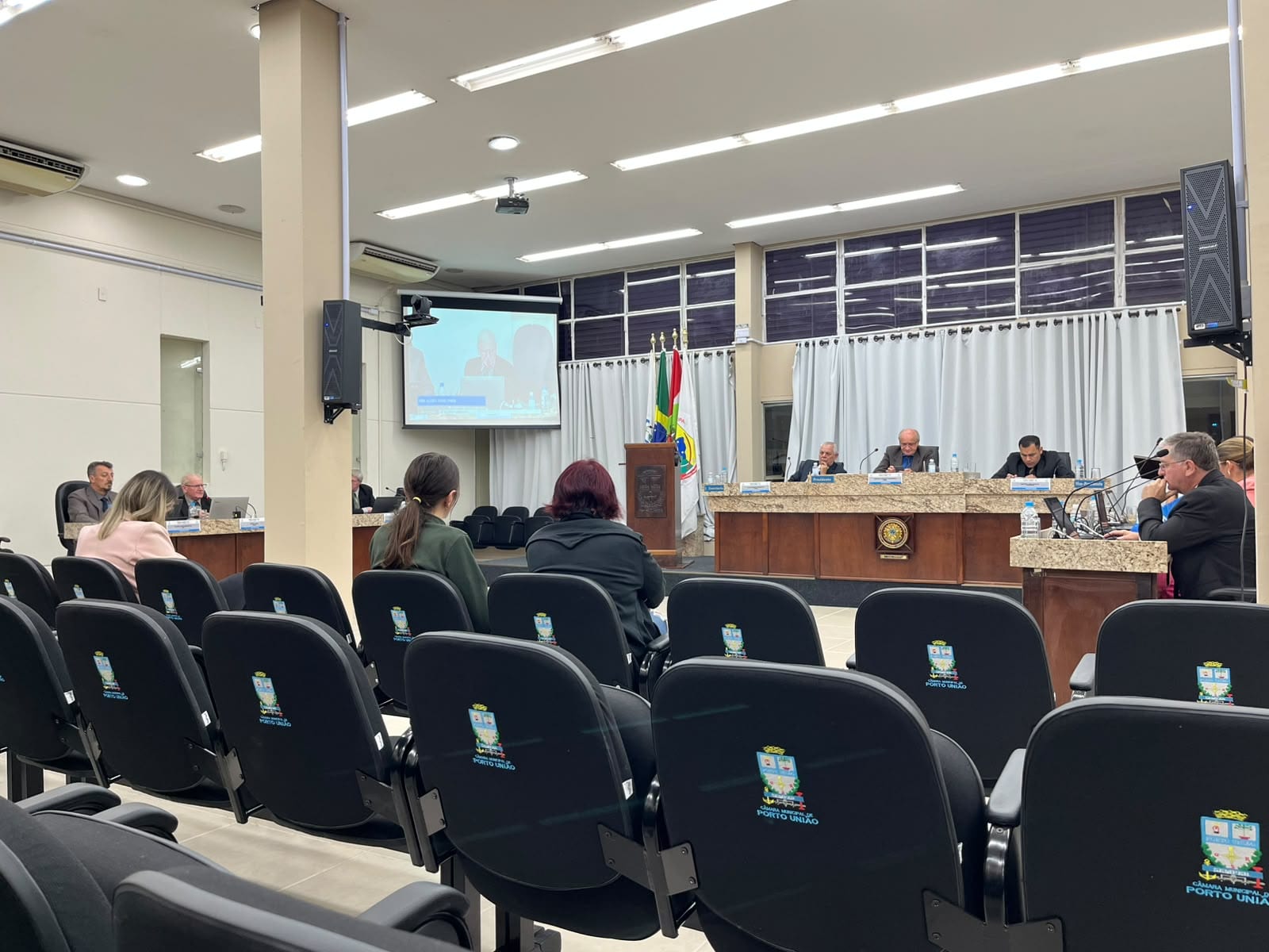 Câmara de Porto União aprova crédito e avança na votação do orçamento de 2027