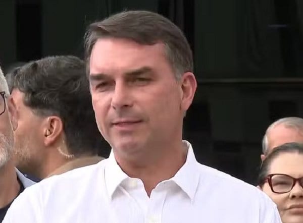 Depois da derrota, senador ficará sem cargo público pela primeira vez em 24 anos