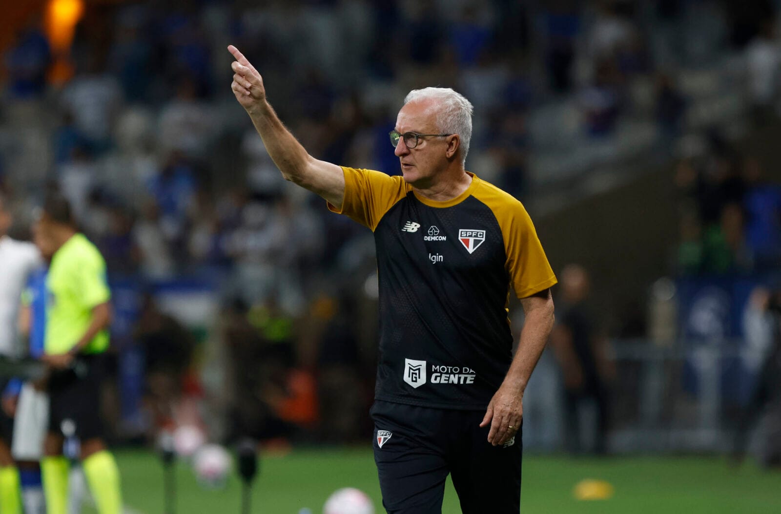 Dorival fica no São Paulo? Entenda a situação