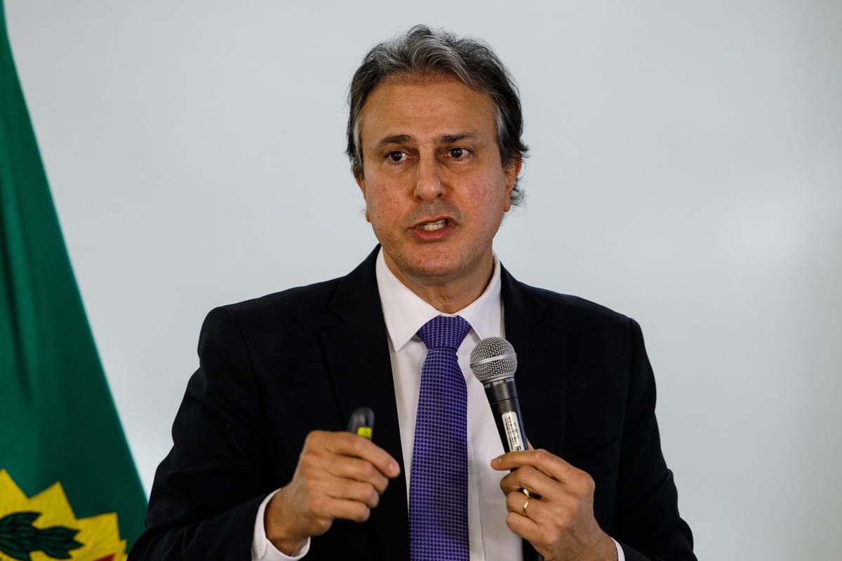Camilo Santana diz não ter dúvida da aprovação do fim da escala 6x1