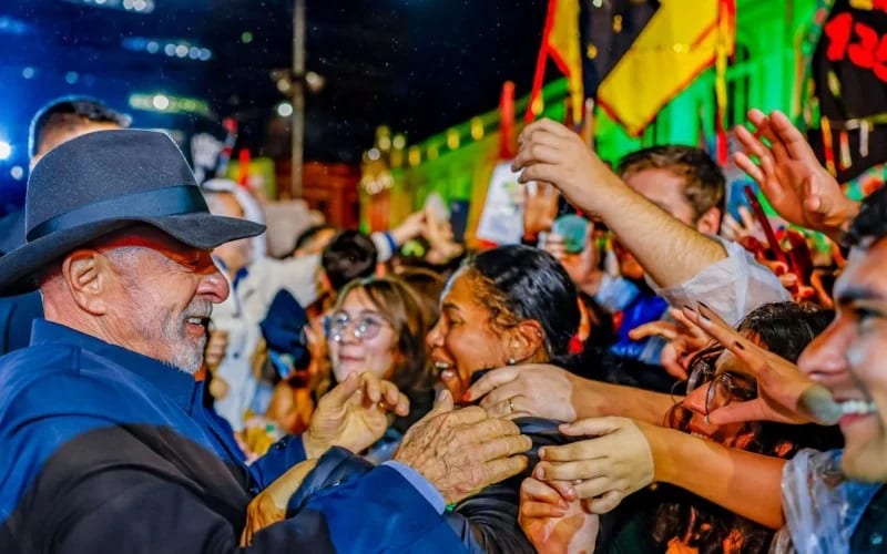 Lula confirma presença em Porto Alegre nesta segunda-feira