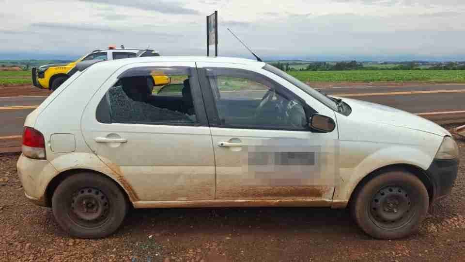 Colisão entre dois carros deixa dois jovens feridos na PR-491, em Marechal Cândido Rondon