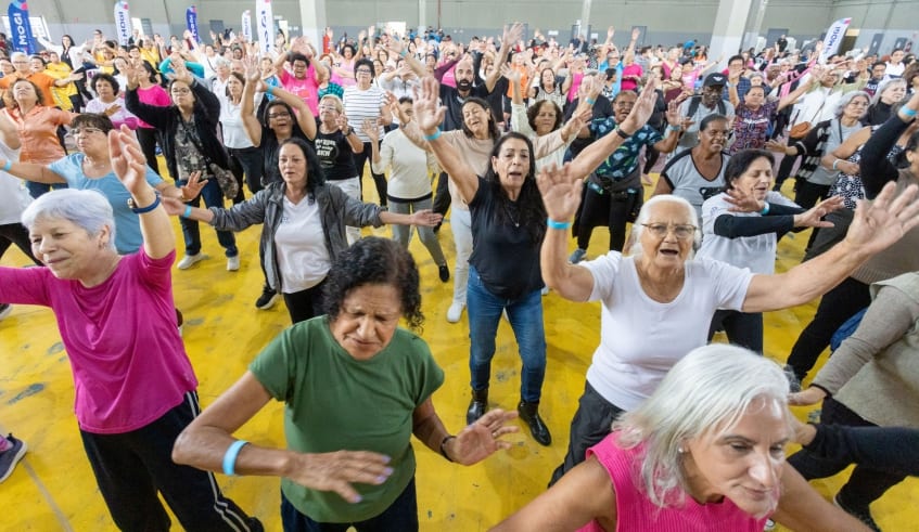 Aulão Especial de Ritmos encerra o Mês da Pessoa idosa com centenas de participantes