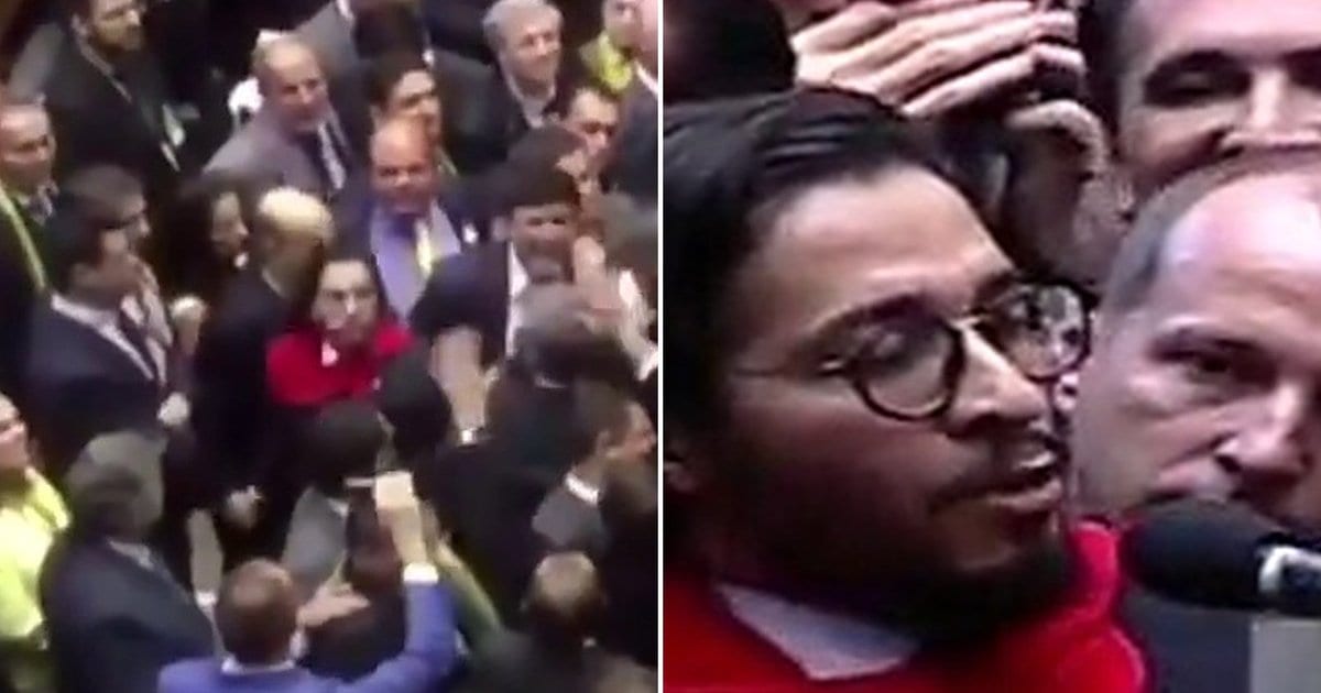 Jean Wyllys, que cuspiu na cara de Bolsonaro, fica fora da Câmara com pouco mais de 18 mil votos