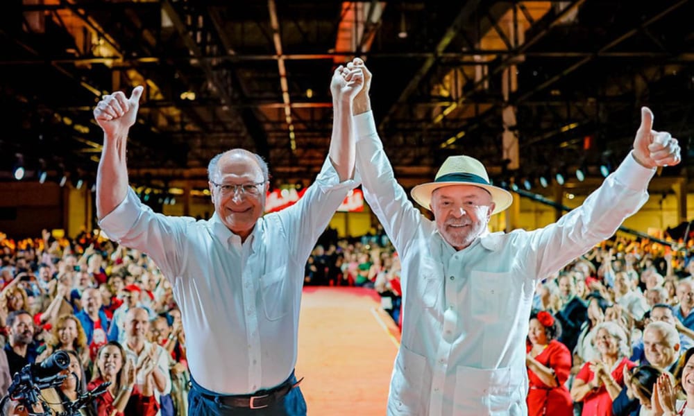 Alckmin trocou de partido para virar vice de Lula