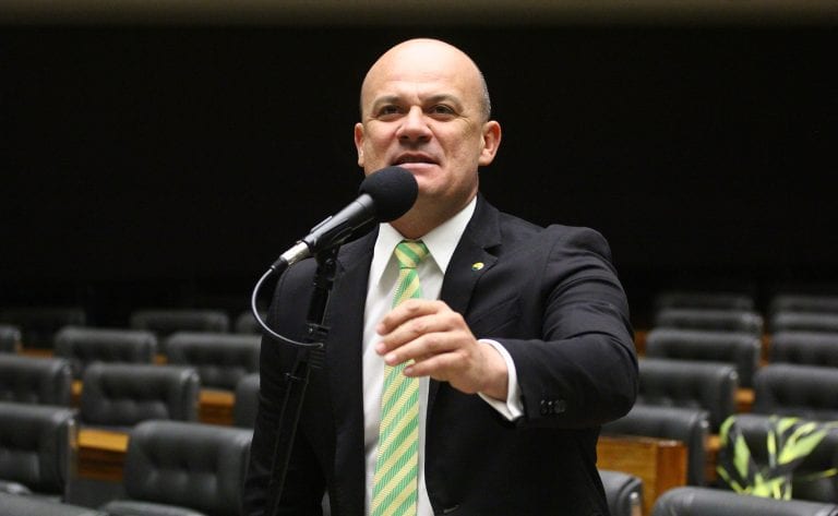 PL 2443/26 permite usar Fundo de Segurança para indenizar vítimas e policiais