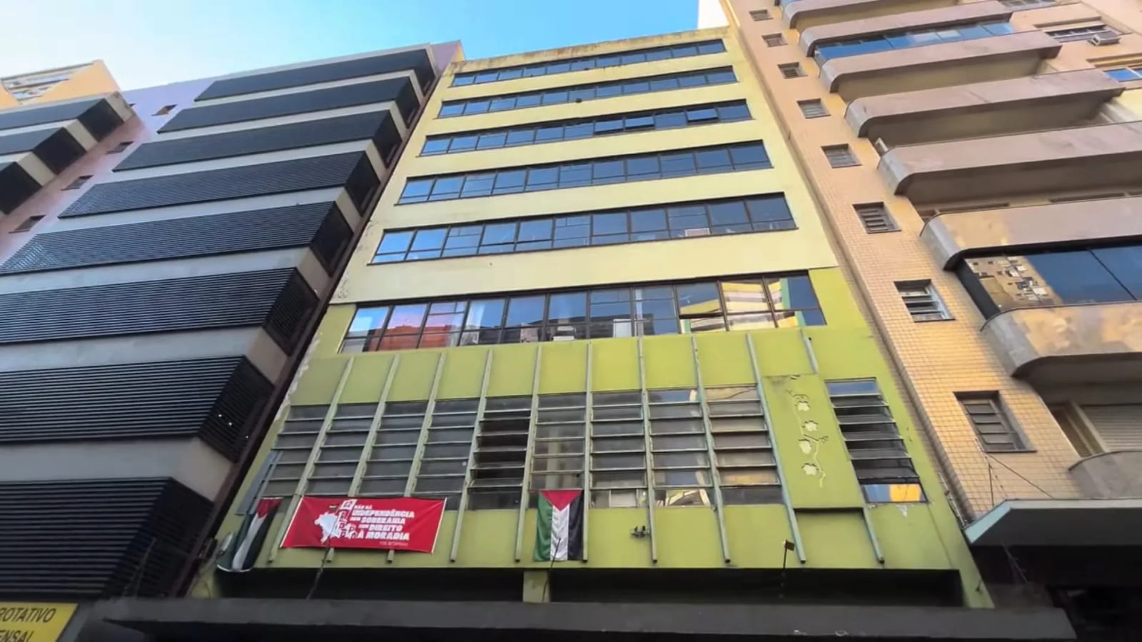 Ocupação Palestina Livre – Marcela Vive retoma moradia no centro de Porto Alegre
