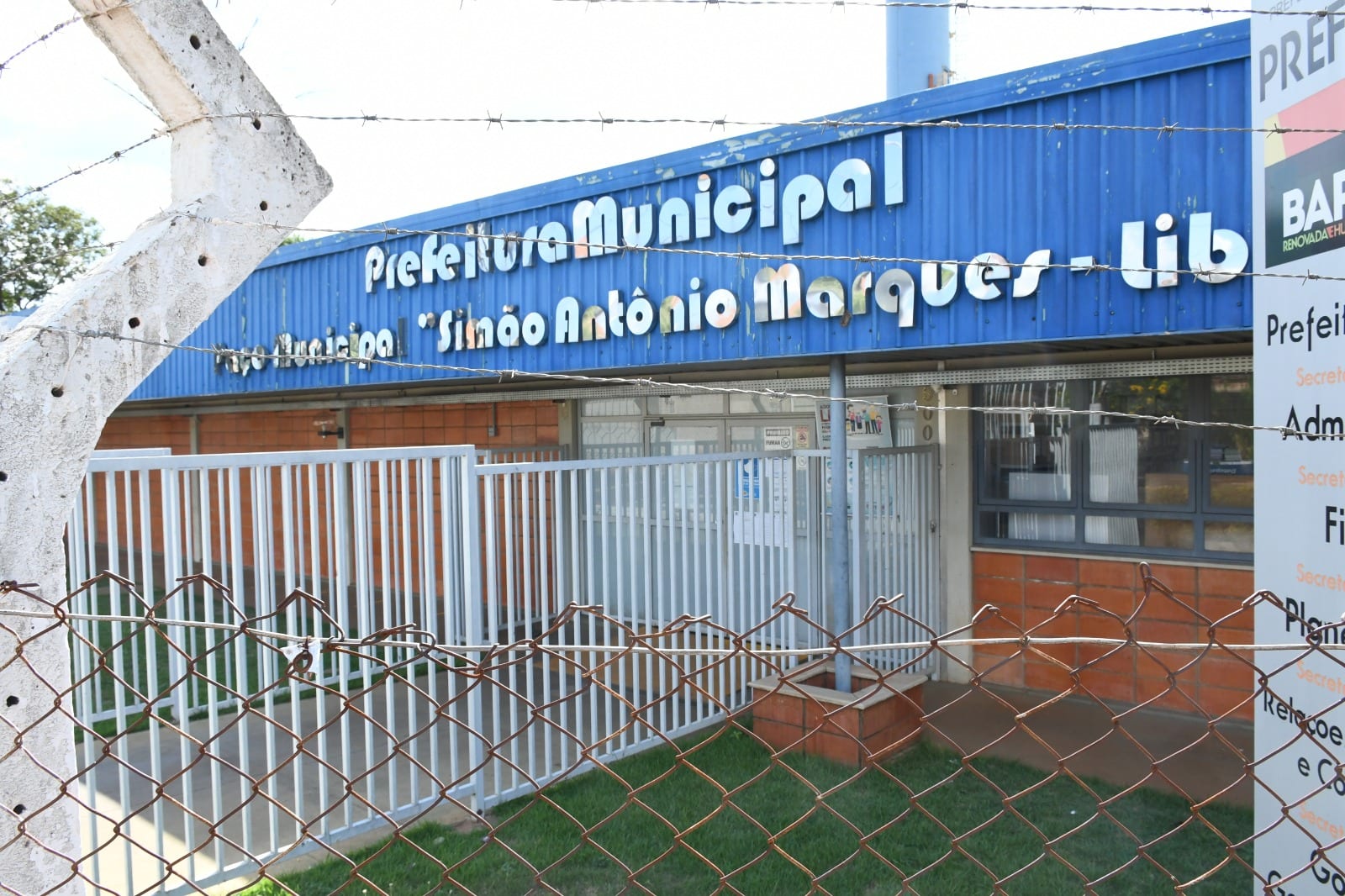 Confira funcionamento de serviços municipais no feriado de 12 de outubro