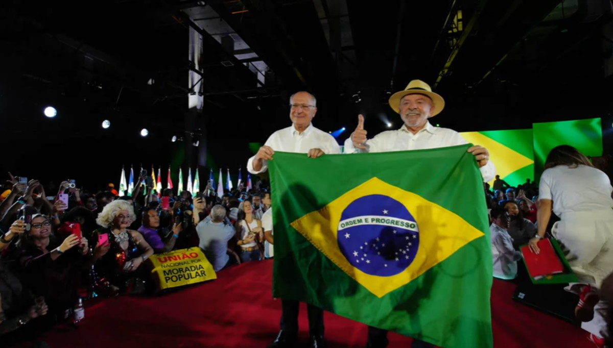 Lula e Alckmin: estratégia audaciosa em discurso de reeleição