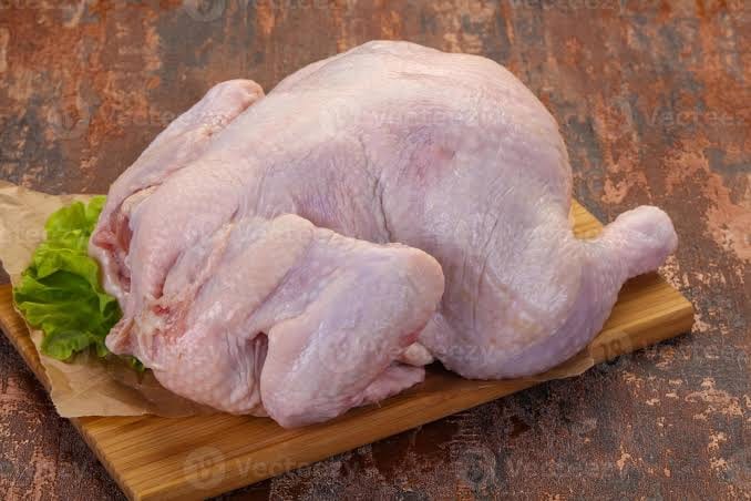 União Europeia deve retomar importações de mel e carne de aves do Brasil