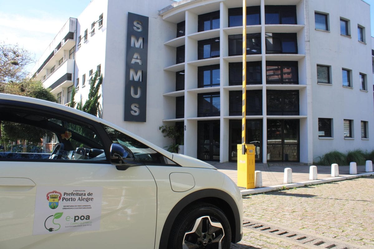 Porto Alegre inicia projeto-piloto com primeiro carro 100% elétrico na frota
