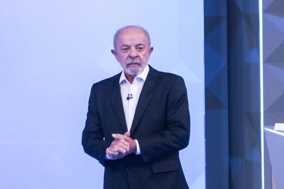Lula rebate Flávio após ser chamado de ‘9 dedos’; senador se desculpa