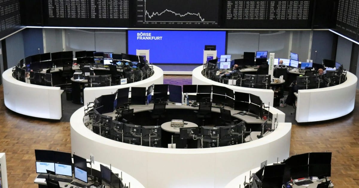 Bolsas da Europa caem com temores de inflação a ata do BCE; Alemanha destoa