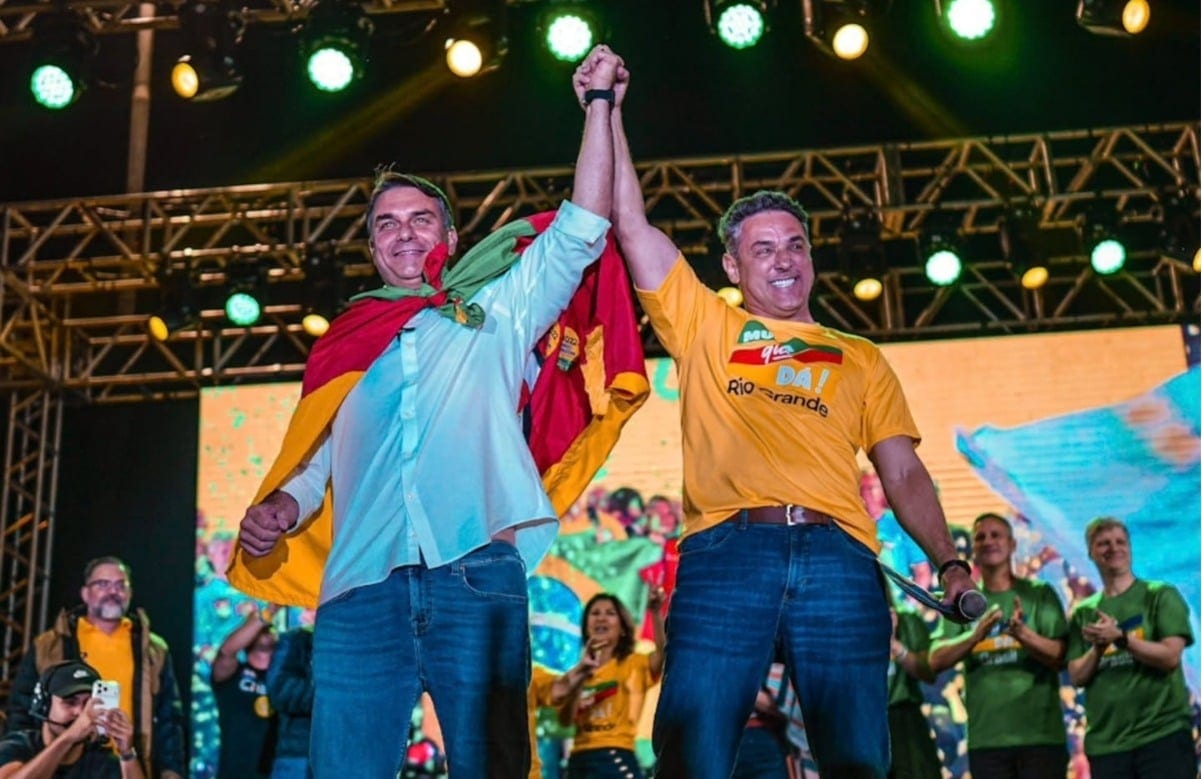 Raio-X: em Farroupilha, Flávio Bolsonaro teve 70% dos votos; Zucco fez 74%