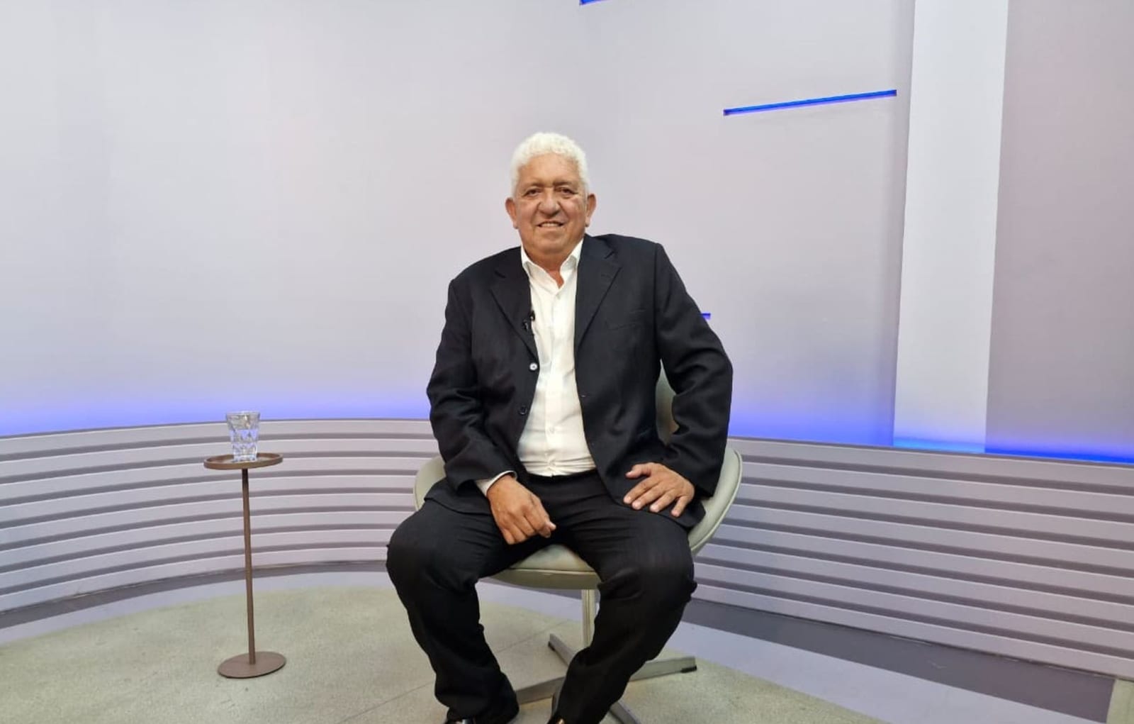 Emanuel Cacho mantém candidatura e promete duplicar BR-235 e trechos da BR-101