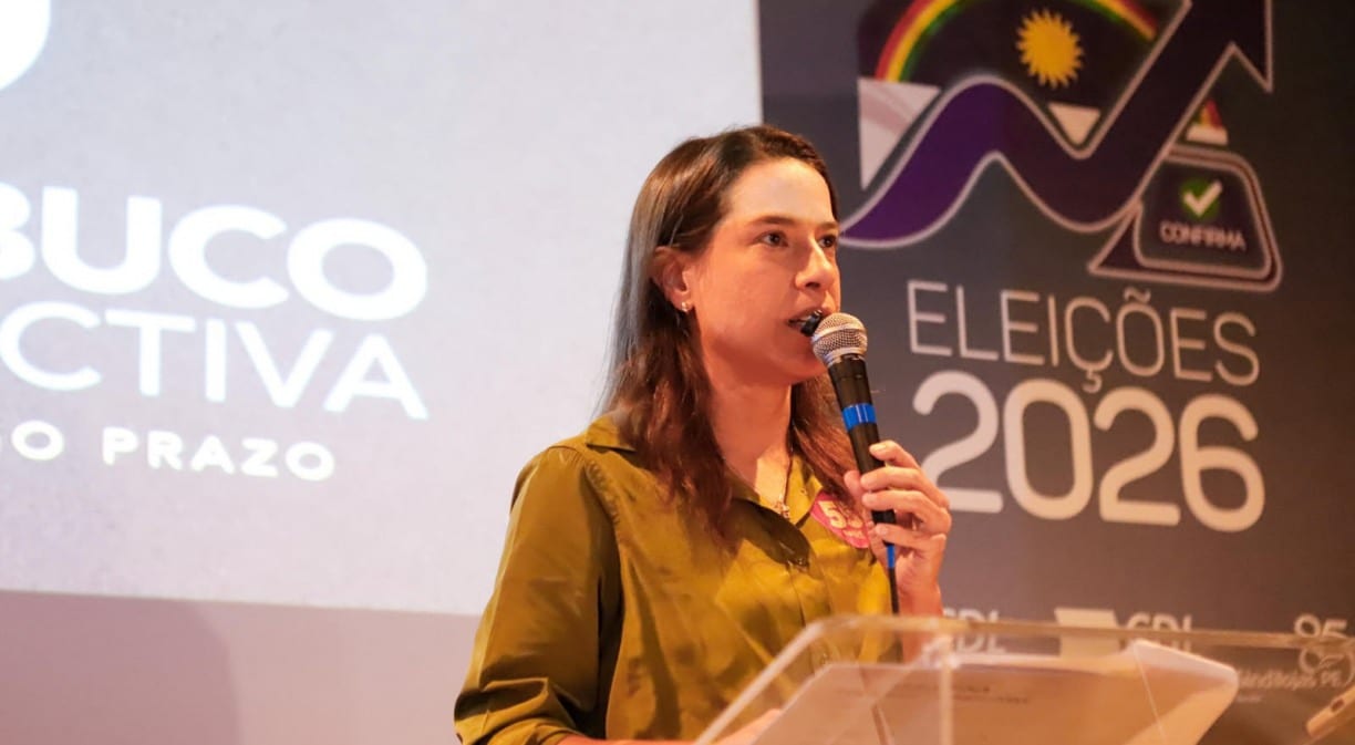 TRE-PE determina 210 respostas de 30s a Raquel Lyra, total de 105 minutos
