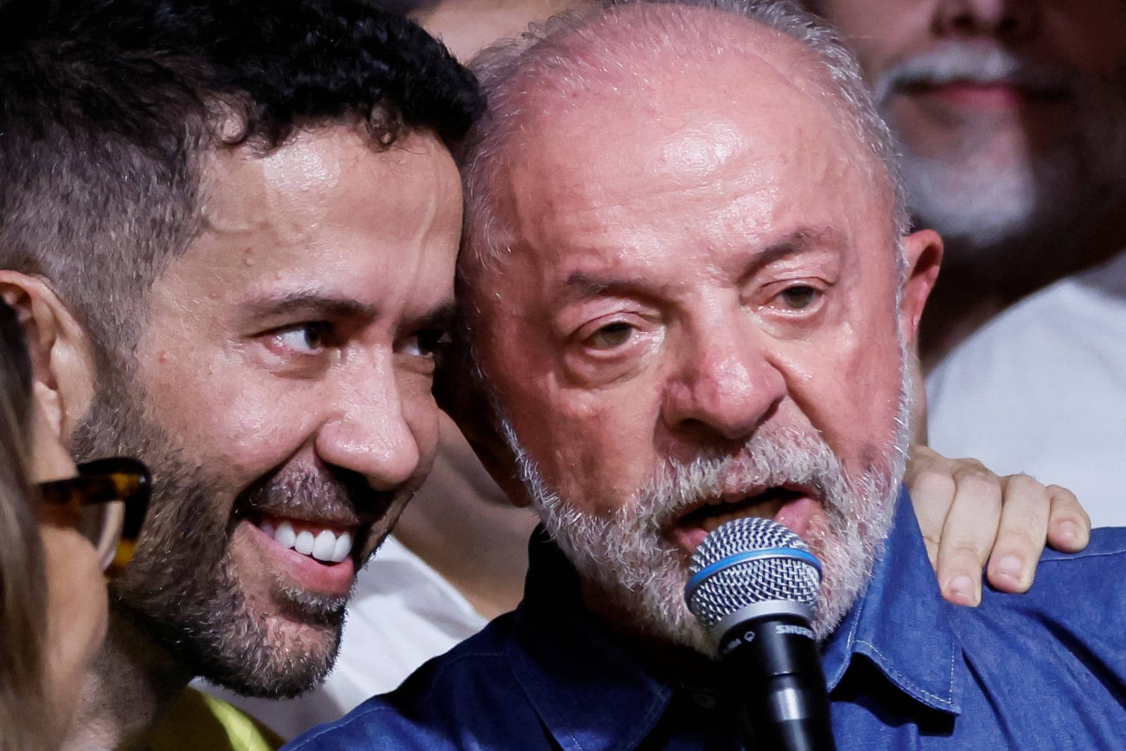 Na Paulista, Lula prestigia Alckmin e exalta Janones