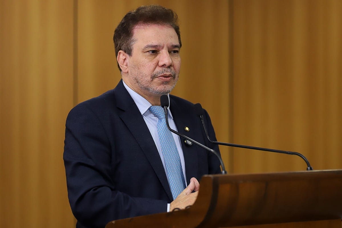 Ministro chama de secundária adesão de 14 países ao rótulo de narcoterroristas